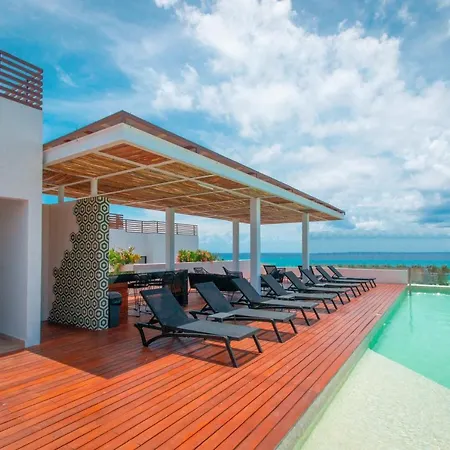 Studio Caribbean Dreams - Stylish & Only 2 Blocks To The Beach - At Bahay Condos