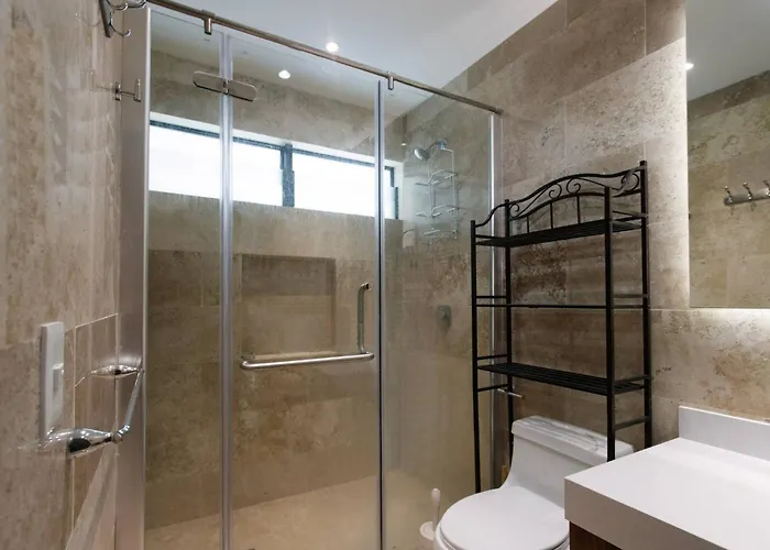 Caribbean Dreams - Stylish & Only 2 Blocks To The - At Bahay Playa del Carmen